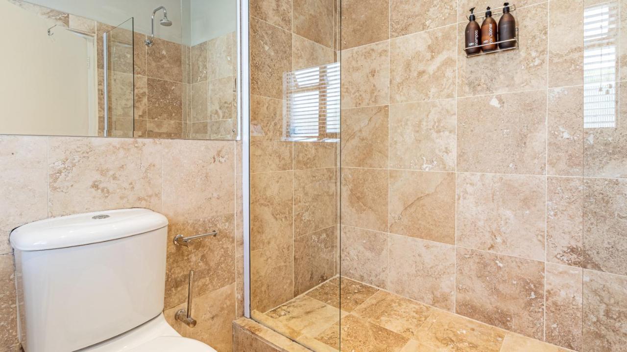 Deluxe Double Room,1161712539:JPEG