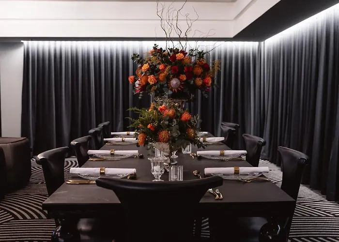 Capital 15 On Orange & SpaSpa Hotel